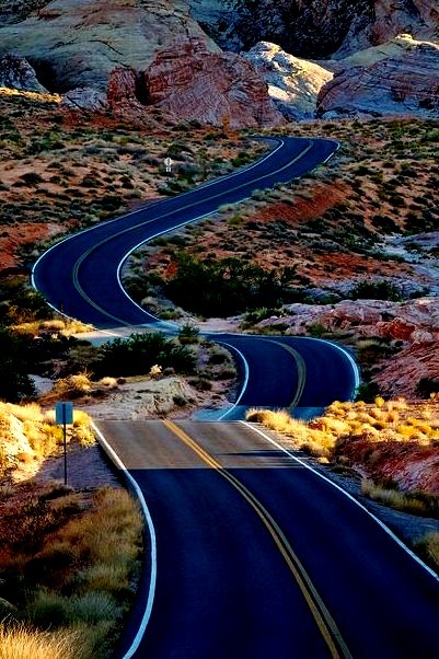 Ribbon of Adventure, Valley of Fire State Park, Nevada, USA