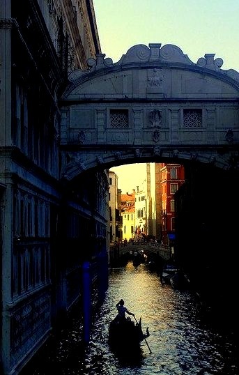 Under the bridge, Venice / Italy