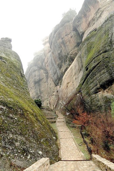 The way to the monasteries of Meteora / Greece